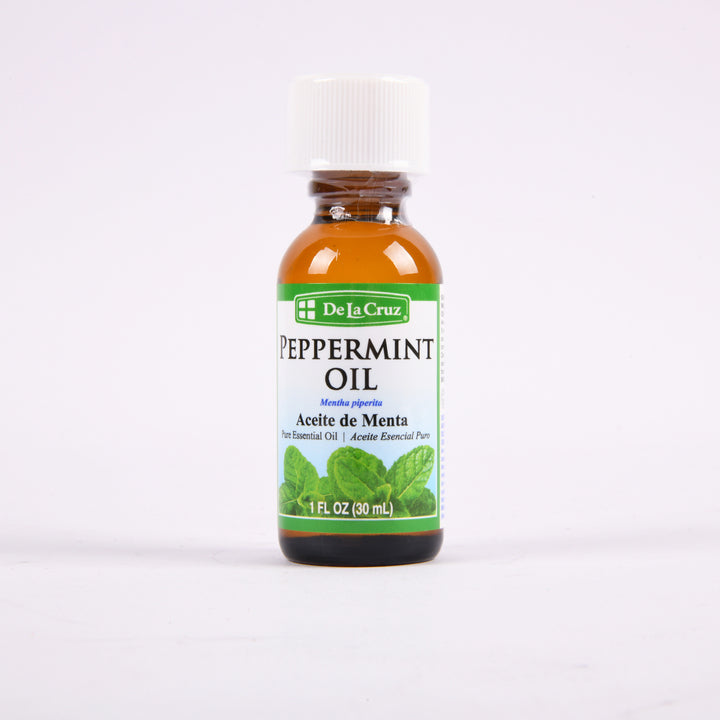 De La Cruz Pure Peppermint Oil 1oz bottle 100 percent essential oil for aromatherapy and DIY use